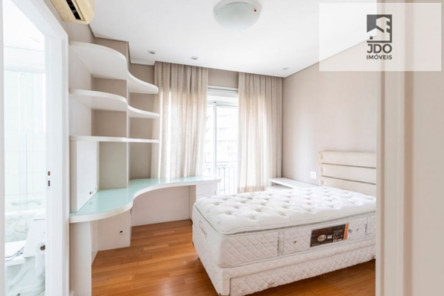 Imagem Cobertura com 4 Quartos à Venda, 514 m² em Batel - Curitiba Imagem Cobertura com 4 Quartos à Venda, 514 m² em Batel - Curitiba
