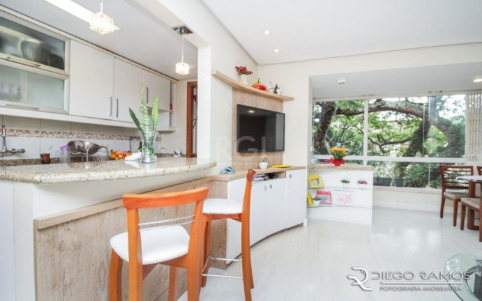 Imóvel com 2 Quartos à Venda,  em Jardim Botânico - Porto Alegre