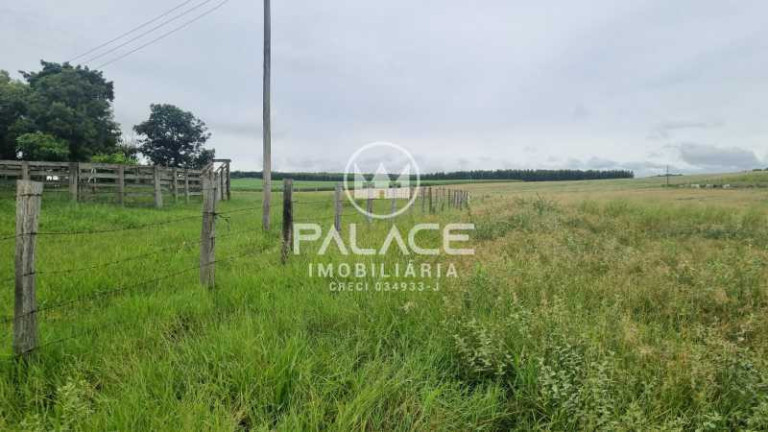 Imagem Fazenda à Venda, 400 m² em Centro - Anhembi Imagem Fazenda à Venda, 400 m² em Centro - Anhembi