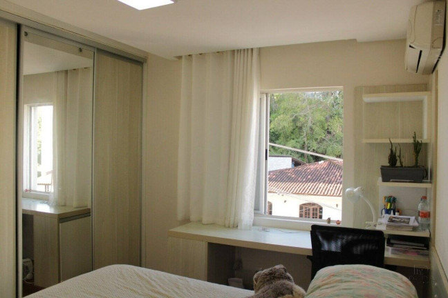 Imagem Apartamento com 3 Quartos à Venda, 177 m² em Pantanal - Florianópolis Imagem Apartamento com 3 Quartos à Venda, 177 m² em Pantanal - Florianópolis