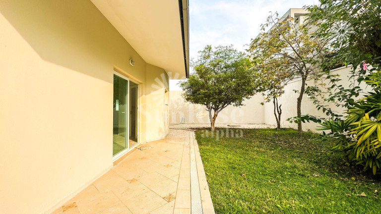 Imagem Casa com 4 Quartos para Alugar, 400 m² em Alpha Plus - Barueri Imagem Casa com 4 Quartos para Alugar, 400 m² em Alpha Plus - Barueri