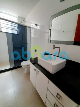 Imagem Apartamento com 2 Quartos à Venda, 70 m² em Copacabana - Rio De Janeiro