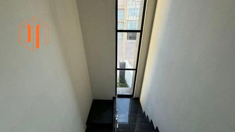 Imagem Sobrado com 3 Quartos à Venda, 112 m² em Pinheirinho - Curitiba