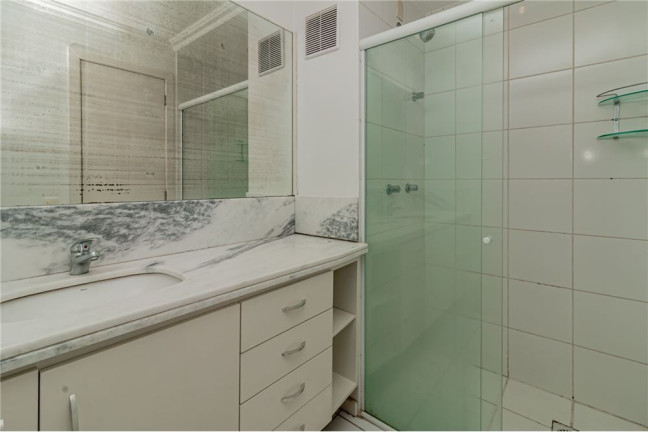 Imagem Imóvel com 2 Quartos à Venda, em Petrópolis - Porto Alegre Imagem Imóvel com 2 Quartos à Venda, em Petrópolis - Porto Alegre