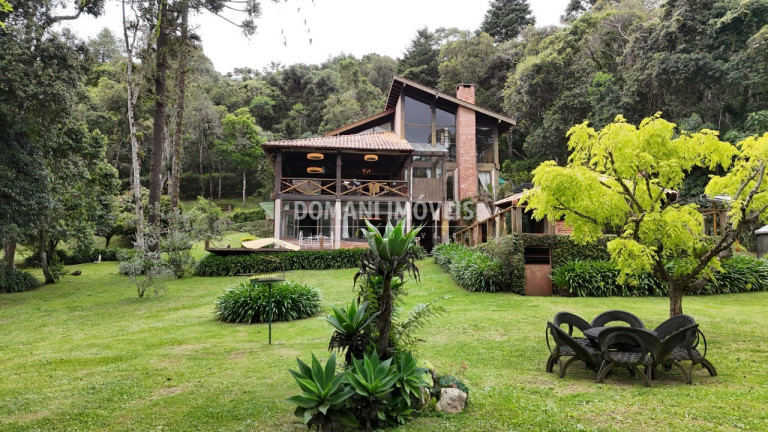 Imagem Casa com 3 Quartos à Venda, 597 m² em Região Da Pedra Do Fogo - Campos Do Jordão Imagem Casa com 3 Quartos à Venda, 597 m² em Região Da Pedra Do Fogo - Campos Do Jordão