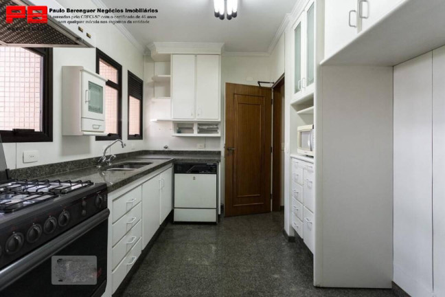 Imagem Apartamento com 4 Quartos à Venda, 250 m² em São Paulo Imagem Apartamento com 4 Quartos à Venda, 250 m² em São Paulo