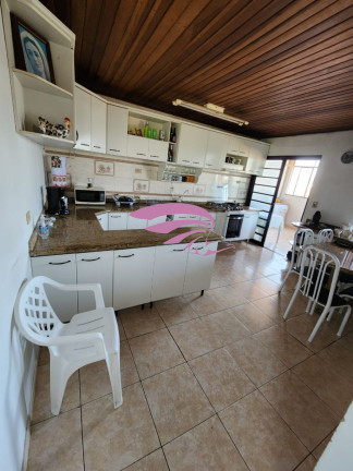 Imagem Casa com 3 Quartos à Venda, 246 m² em Xaxim - Curitiba
