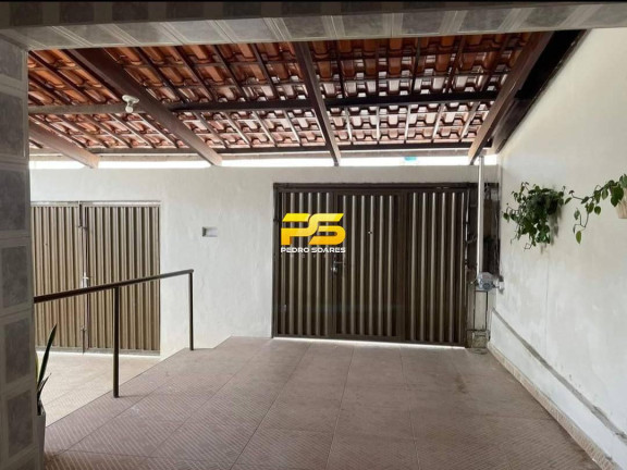 Imagem Casa com 7 Quartos à Venda, 225 m² em Centro - Campina Grande Imagem Casa com 7 Quartos à Venda, 225 m² em Centro - Campina Grande