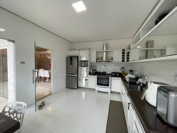 Imagem Casa com 4 Quartos à Venda, em Boa Vista - Vitória Da Conquista Imagem Casa com 4 Quartos à Venda, em Boa Vista - Vitória Da Conquista