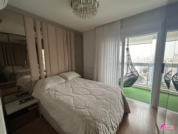 Imagem Apartamento com 2 Quartos à Venda, 75 m² em Centro - Florianópolis