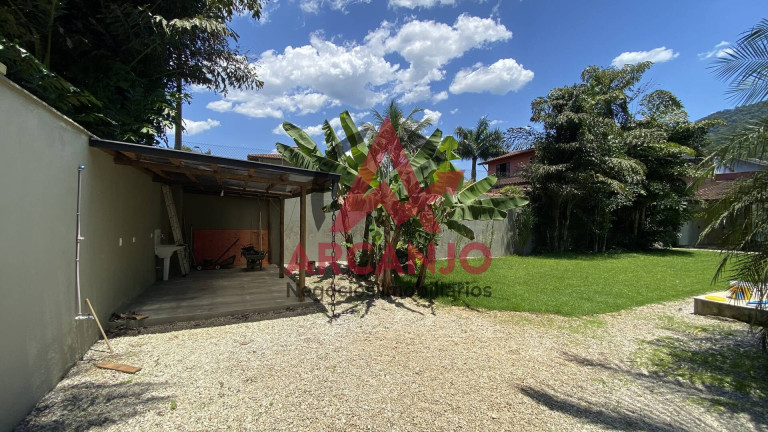 Imagem Casa com 2 Quartos à Venda, 450 m² em Ressaca - Ubatuba Imagem Casa com 2 Quartos à Venda, 450 m² em Ressaca - Ubatuba