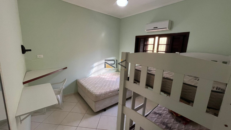 Imagem Sobrado com 5 Quartos à Venda, 208 m² em Barra Da Lagoa - Ubatuba