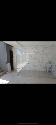 Imagem Casa com 3 Quartos à Venda, 200 m² em Goiânia Imagem Casa com 3 Quartos à Venda, 200 m² em Goiânia