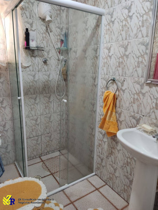 Imagem Sobrado com 4 Quartos à Venda, 260 m² em São Matheus - São Paulo