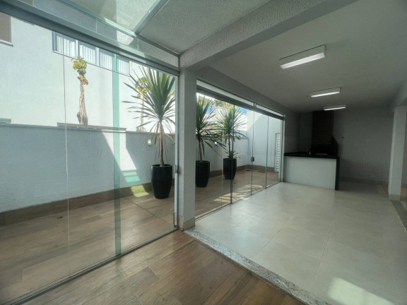 Imagem Casa com 4 Quartos à Venda, 230 m² em Jardins Verona - Goiânia