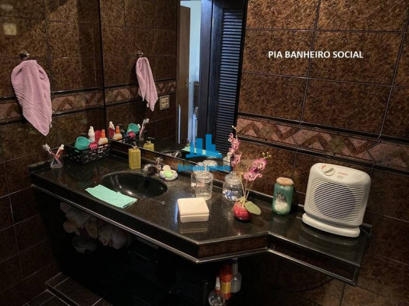 Imagem Casa com 5 Quartos à Venda, 220 m² em Badu - Niterói