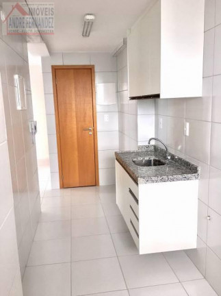 Imagem Apartamento com 3 Quartos à Venda, 61 m² em Encruzilhada - Recife