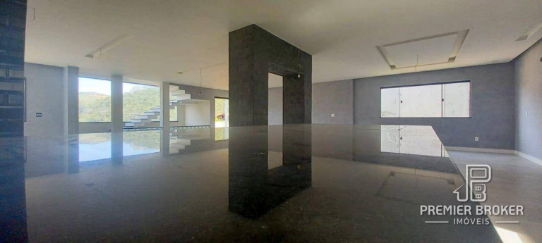 Imagem Casa com 5 Quartos à Venda, 410 m² em Golfe - Teresópolis