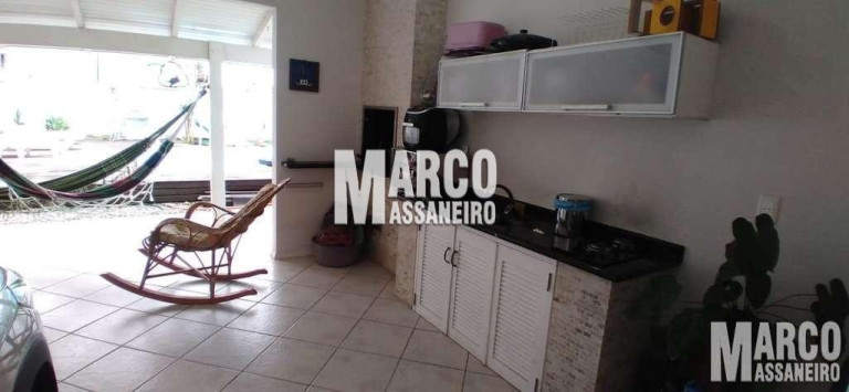 Imagem Casa com 4 Quartos à Venda, 288 m² em Centro - Balneário Barra Do Sul Imagem Casa com 4 Quartos à Venda, 288 m² em Centro - Balneário Barra Do Sul