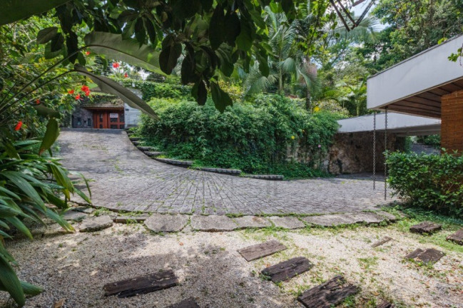 Imagem Imóvel com 4 Quartos à Venda, 341 m² em Jardim Morumbi - São Paulo Imagem Imóvel com 4 Quartos à Venda, 341 m² em Jardim Morumbi - São Paulo