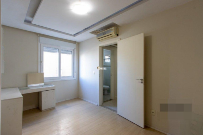 Imagem Casa com 2 Quartos à Venda, 132 m² em Nonoai - Porto Alegre