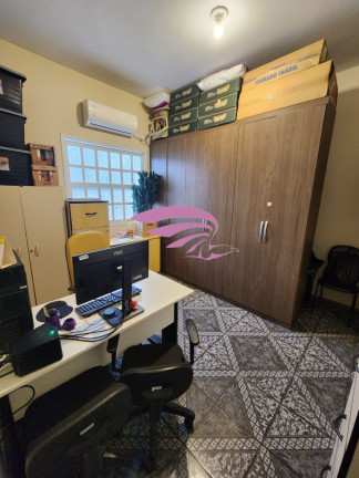 Imagem Casa com 3 Quartos à Venda, 150 m² em Centro - Capivari De Baixo Imagem Casa com 3 Quartos à Venda, 150 m² em Centro - Capivari De Baixo