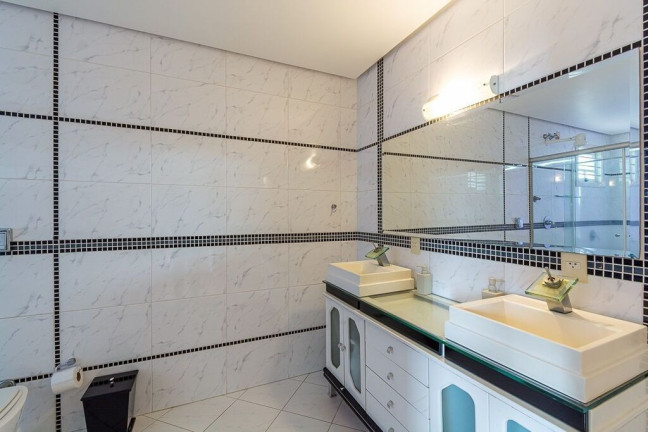 Imagem Casa com 3 Quartos à Venda, 271 m² em Estância Velha - Canoas