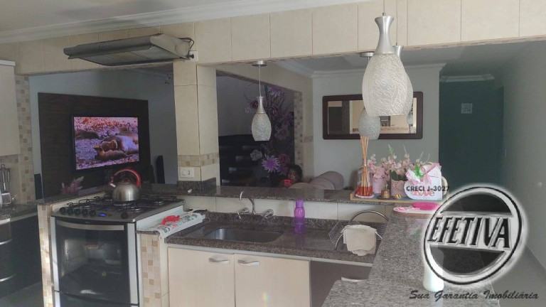Imagem Casa com 5 Quartos à Venda, 400 m² em Cajuru - Curitiba