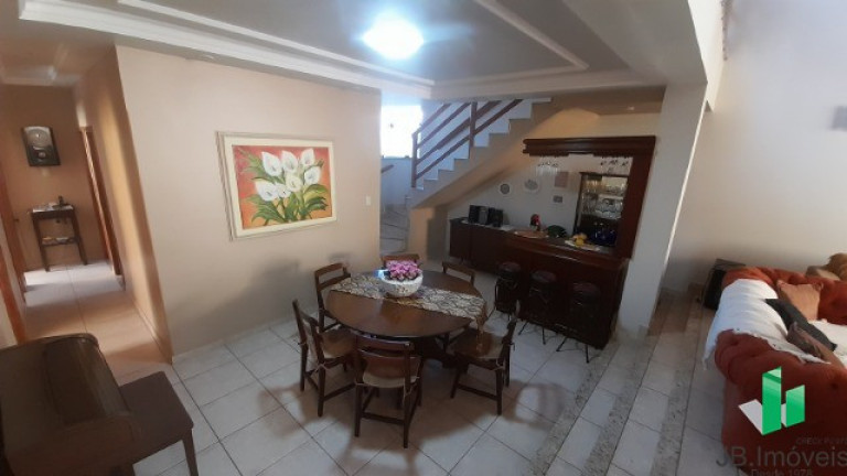Imagem Imóvel com 5 Quartos à Venda, 308 m² em Cândida Câmara - Montes Claros Imagem Imóvel com 5 Quartos à Venda, 308 m² em Cândida Câmara - Montes Claros