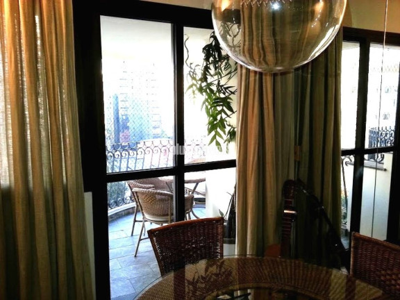 Apartamento com 3 Quartos à Venda, 100 m² em Moema - São Paulo