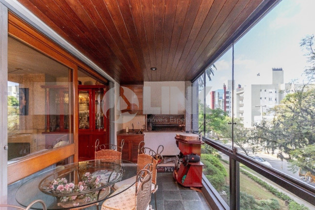 Imagem Apartamento com 3 Quartos à Venda, 165 m² em Petrópolis - Porto Alegre Imagem Apartamento com 3 Quartos à Venda, 165 m² em Petrópolis - Porto Alegre