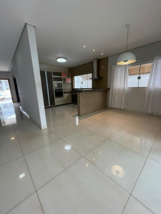 Imagem Casa com 3 Quartos à Venda, 328 m² em Condomínio Belvedere - Cuiabá Imagem Casa com 3 Quartos à Venda, 328 m² em Condomínio Belvedere - Cuiabá