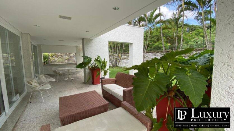 Imagem Casa com 3 Quartos à Venda, em Morumbi - São Paulo Imagem Casa com 3 Quartos à Venda, em Morumbi - São Paulo