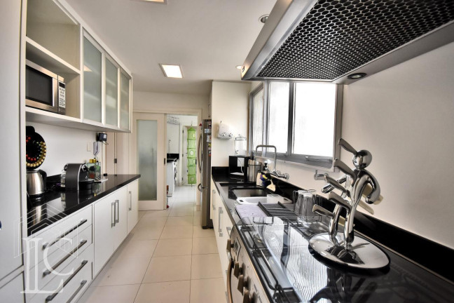Imagem Apartamento com 3 Quartos à Venda, 181 m² em Moema - São Paulo Imagem Apartamento com 3 Quartos à Venda, 181 m² em Moema - São Paulo