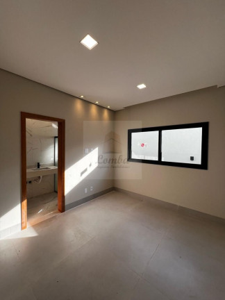 Imagem Casa com 3 Quartos à Venda, 225 m² em Jardim Imperial - Cuiabá