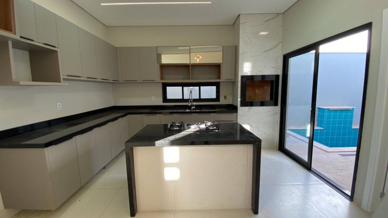 Imagem Casa com 3 Quartos à Venda, 148 m² em Tijucal - Cuiabá