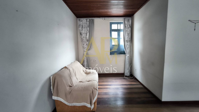 Imagem Casa com 4 Quartos à Venda, 290 m² em Centro - São José