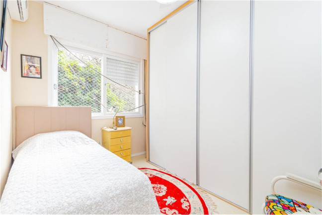 Imagem Imóvel com 2 Quartos à Venda, em Teresópolis - Porto Alegre Imagem Imóvel com 2 Quartos à Venda, em Teresópolis - Porto Alegre