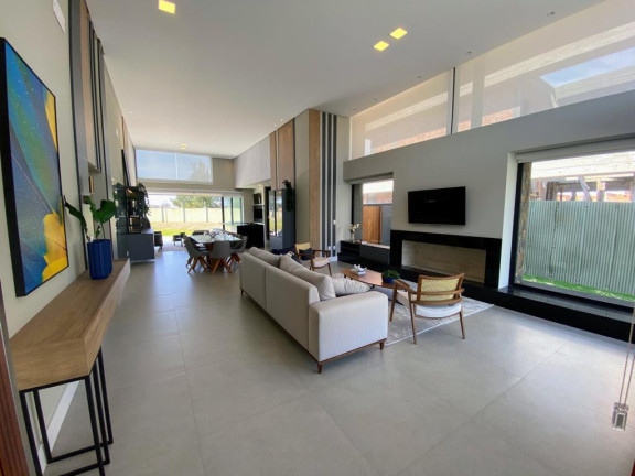 Imagem Casa com 4 Quartos à Venda, 215 m² em Marina - Capao Da Canoa Imagem Casa com 4 Quartos à Venda, 215 m² em Marina - Capao Da Canoa