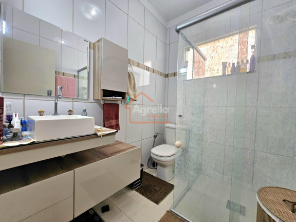 Imagem Casa com 3 Quartos à Venda, 250 m² em Vila São José - Mogi Mirim Imagem Casa com 3 Quartos à Venda, 250 m² em Vila São José - Mogi Mirim