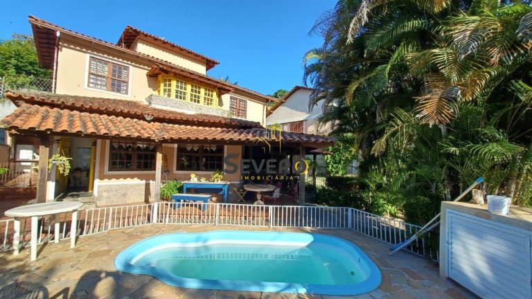 Imagem Casa com 4 Quartos à Venda, 150 m² em Badu - Niterói