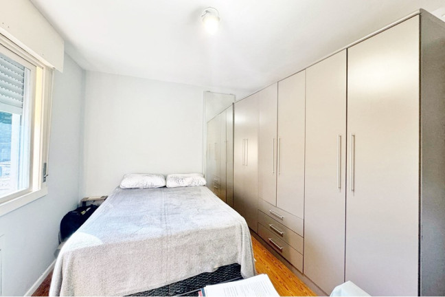 Imagem Apartamento com 2 Quartos à Venda, 74 m² em Jardim Botânico - Porto Alegre