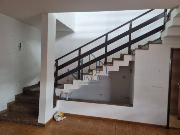 Imagem Casa com 4 Quartos à Venda,  em Setor Leste Universitário - Goiânia