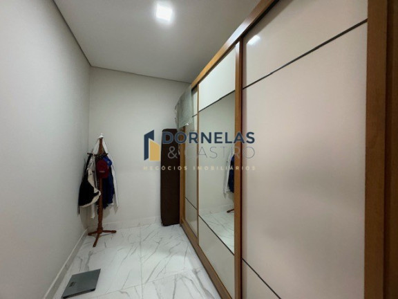Imagem Casa com 3 Quartos à Venda, 400 m² em Guará I - Brasília Imagem Casa com 3 Quartos à Venda, 400 m² em Guará I - Brasília