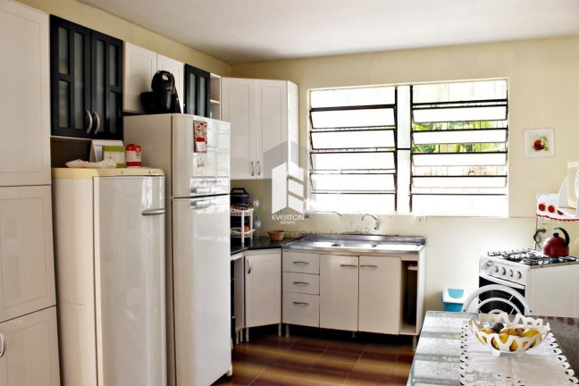 Imagem Casa com 4 Quartos à Venda, 120 m² em Patronato - Santa Maria Imagem Casa com 4 Quartos à Venda, 120 m² em Patronato - Santa Maria