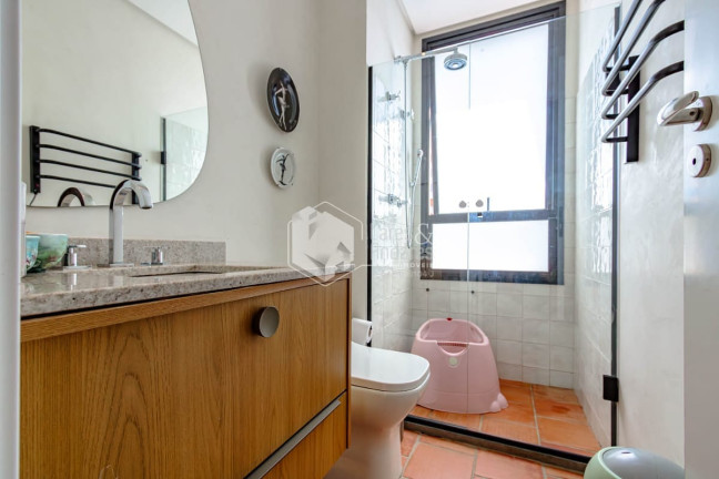 Imagem Apartamento com 3 Quartos à Venda, 173 m² em Pinheiros - São Paulo Imagem Apartamento com 3 Quartos à Venda, 173 m² em Pinheiros - São Paulo