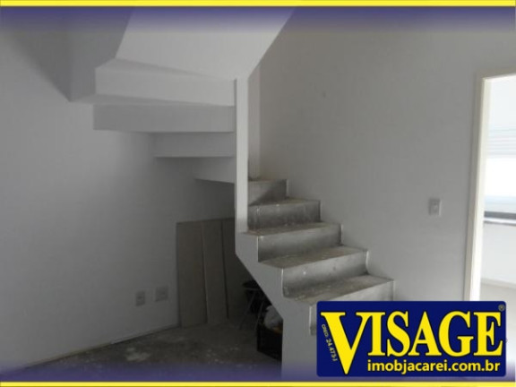 Imagem Casa de Condomínio com 3 Quartos à Venda,  em Prol. Jd. St. Maria - Jacareí
