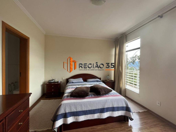 Imagem Casa com 3 Quartos à Venda, 220 m² em Jardim Centenário - Poços De Caldas Imagem Casa com 3 Quartos à Venda, 220 m² em Jardim Centenário - Poços De Caldas