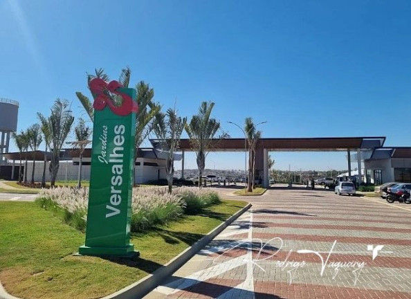 Terreno à Venda, 230 m² em Polo Empresarial Goiás - Aparecida De Goiânia