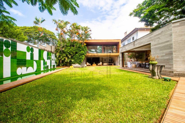 Casa com 3 Quartos à Venda, 512 m² em Jardim Leonor - São Paulo